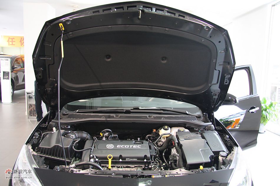 2010款英朗XT1.8L自动时尚版