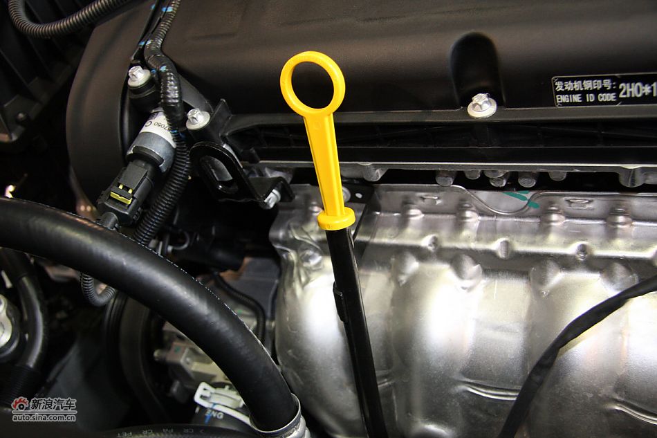 2010款英朗XT1.8L自动时尚版