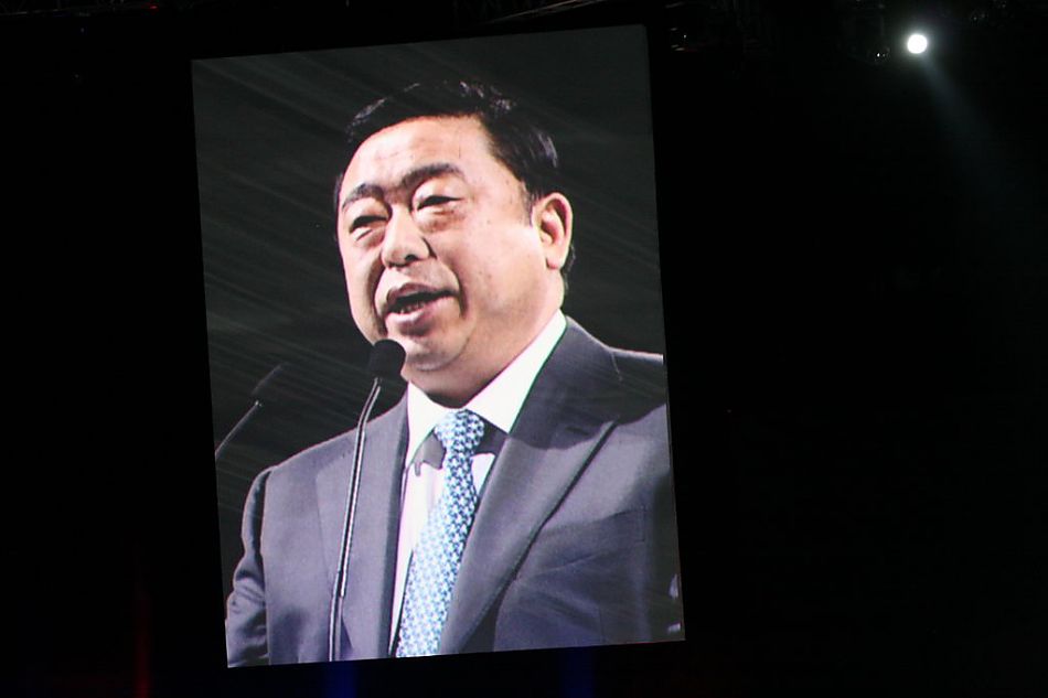 上海汽车工业(集团)总公司董事长、党委书记 胡茂元