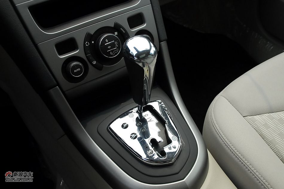 2011款东风标致408