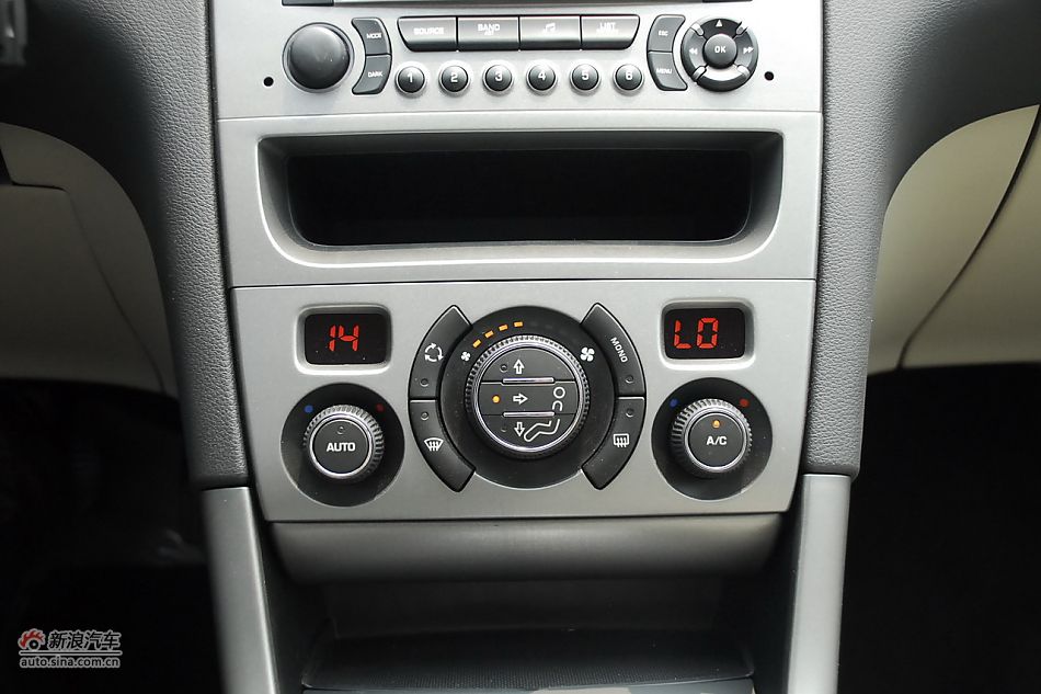 2011款东风标致408