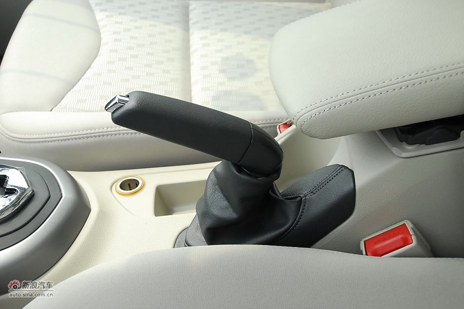 2011款东风标致408