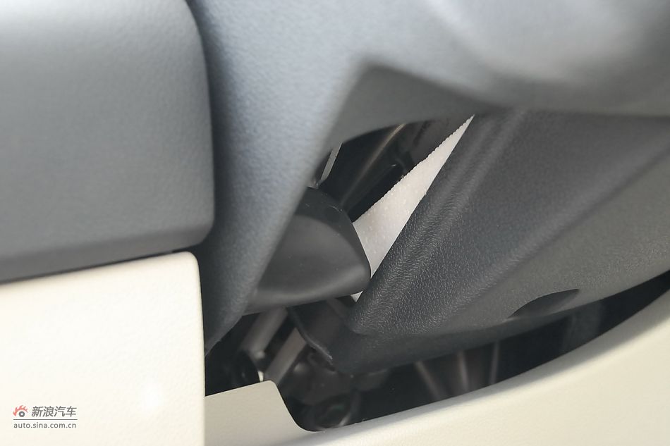 2011款东风标致408