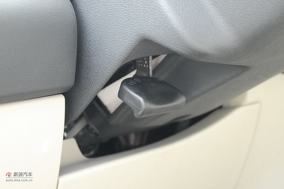 2011款东风标致408