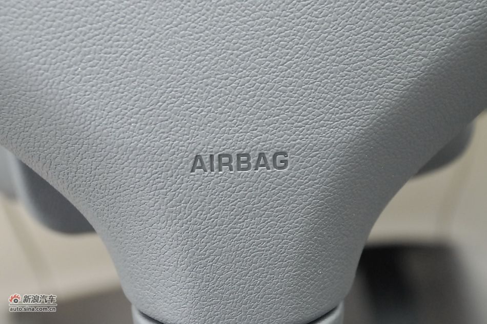 2011款东风标致408