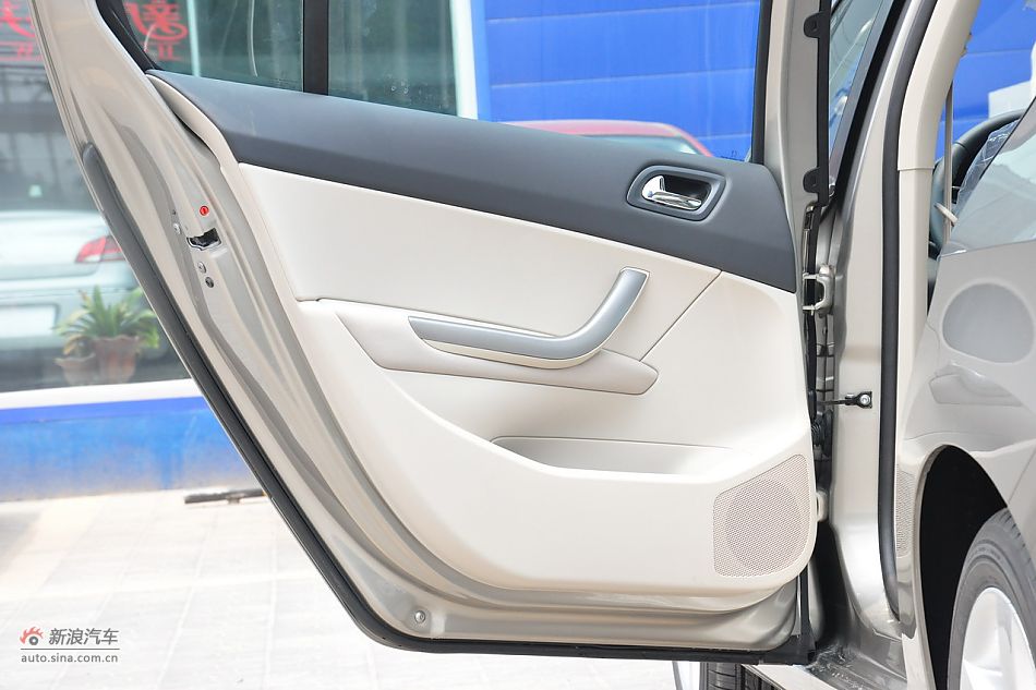 2011款东风标致408