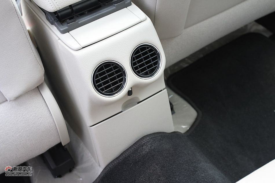 2011款东风标致408