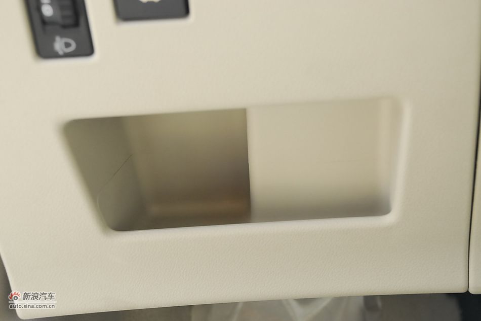 2011款东风标致408