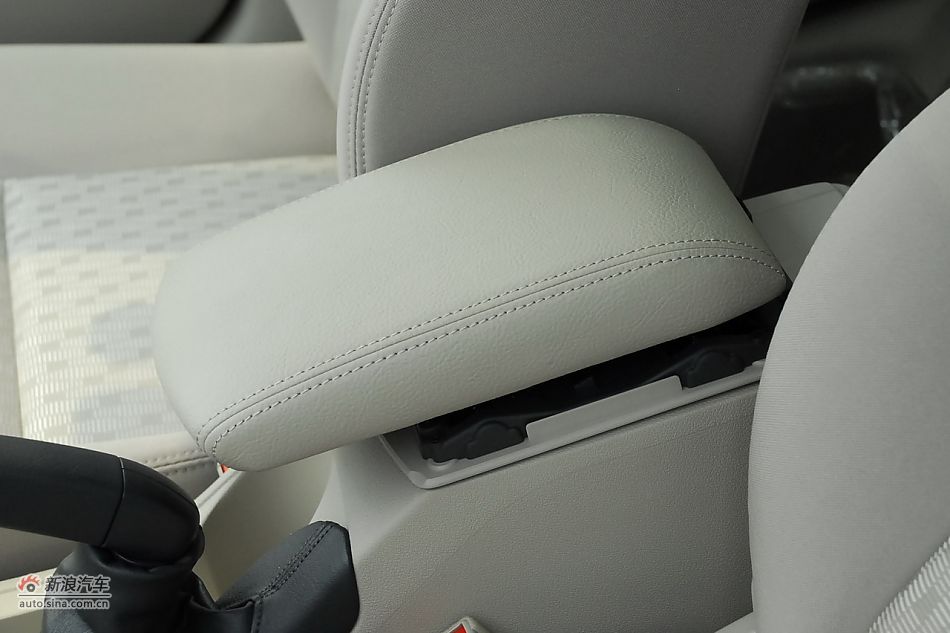 2011款东风标致408