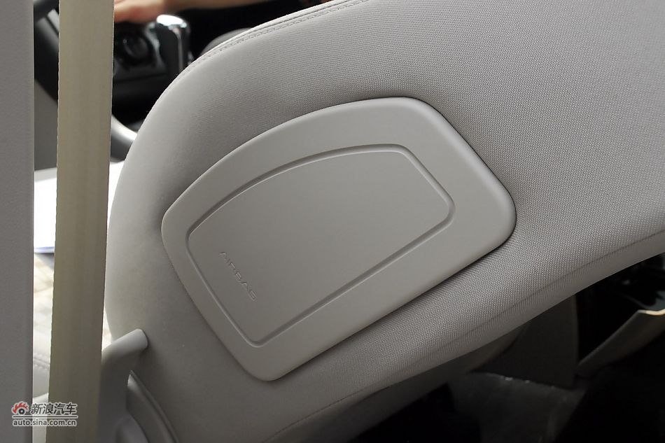 2011款东风标致408