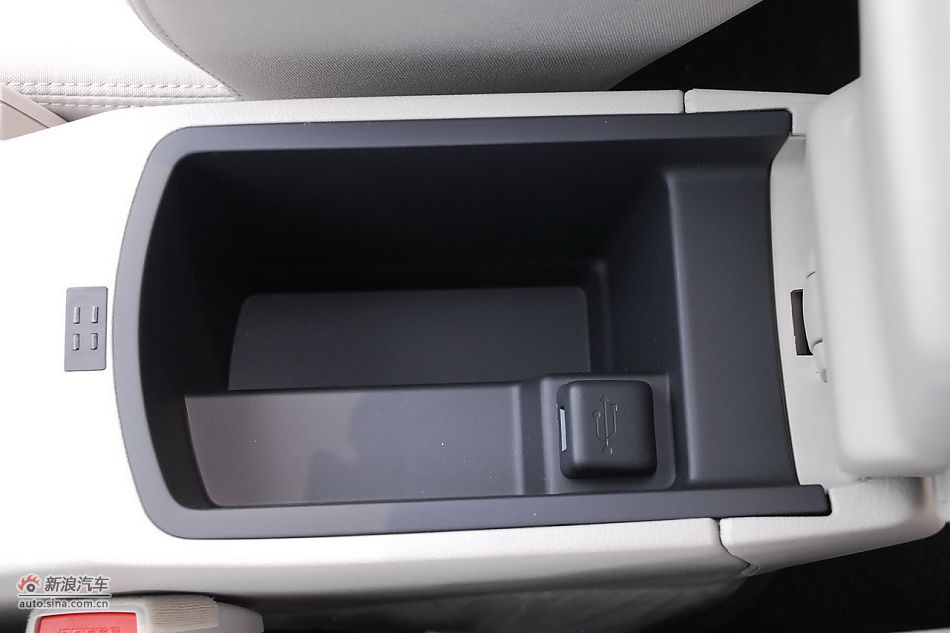 2011款东风标致408