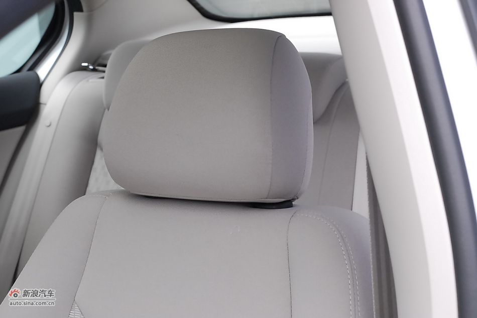 2011款东风标致408