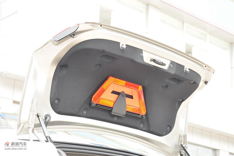 2011款东风标致408