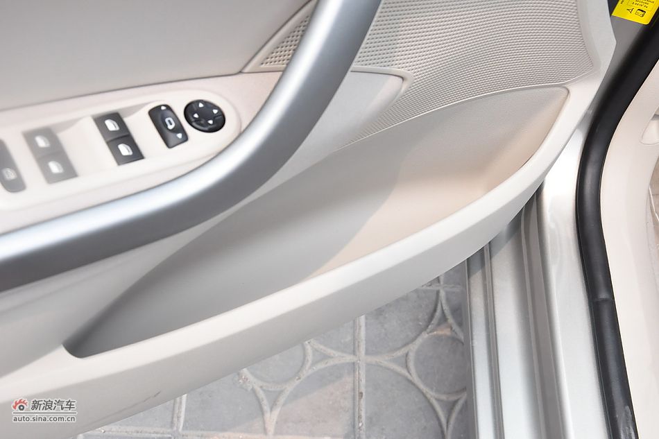 2011款东风标致408