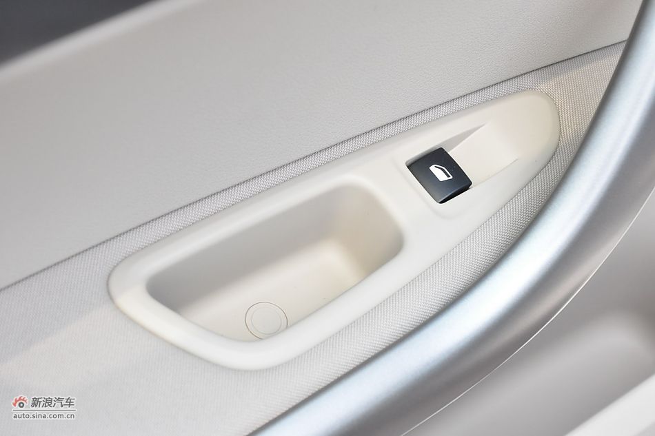 2011款东风标致408