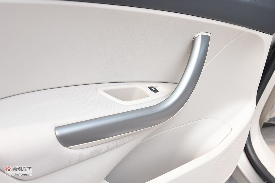 2011款东风标致408