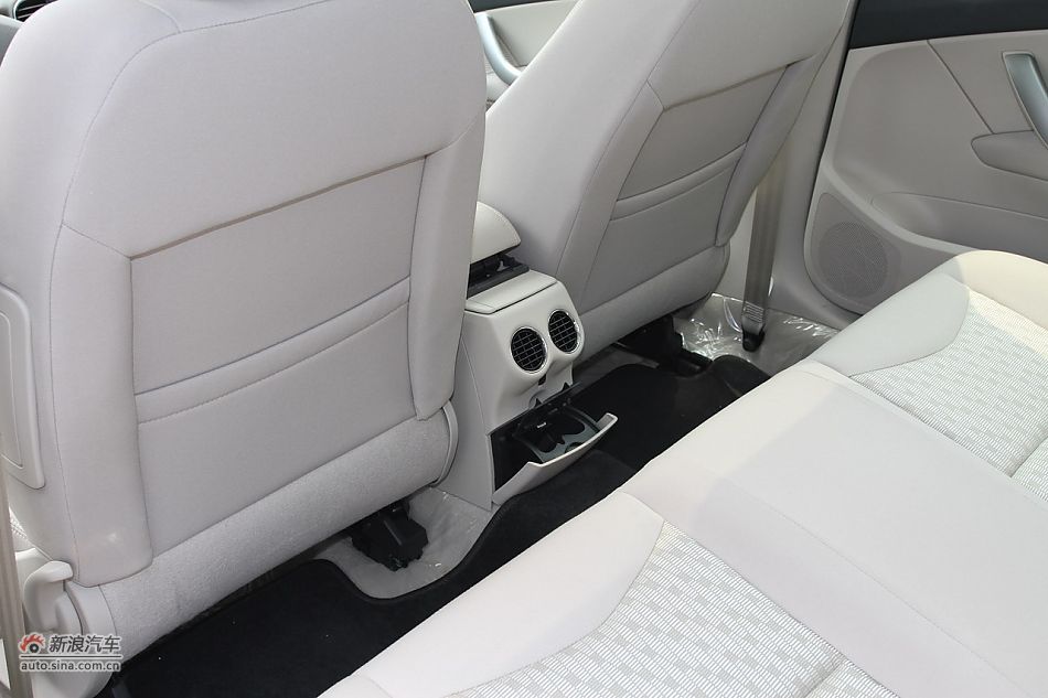 2011款东风标致408