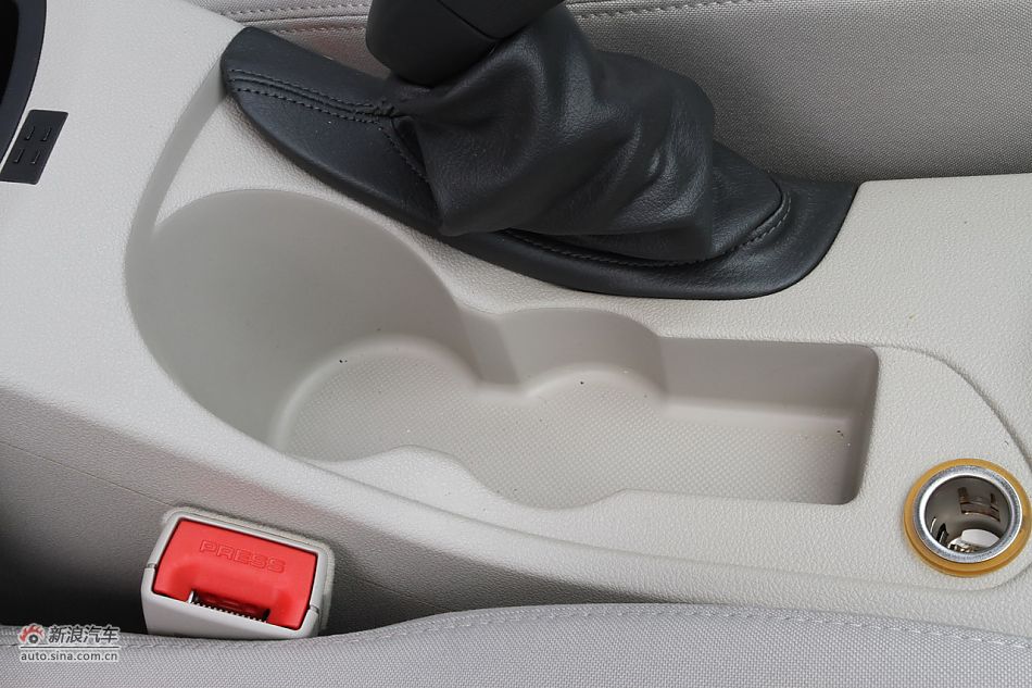 2011款东风标致408