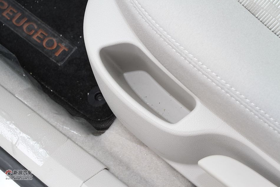 2011款东风标致408