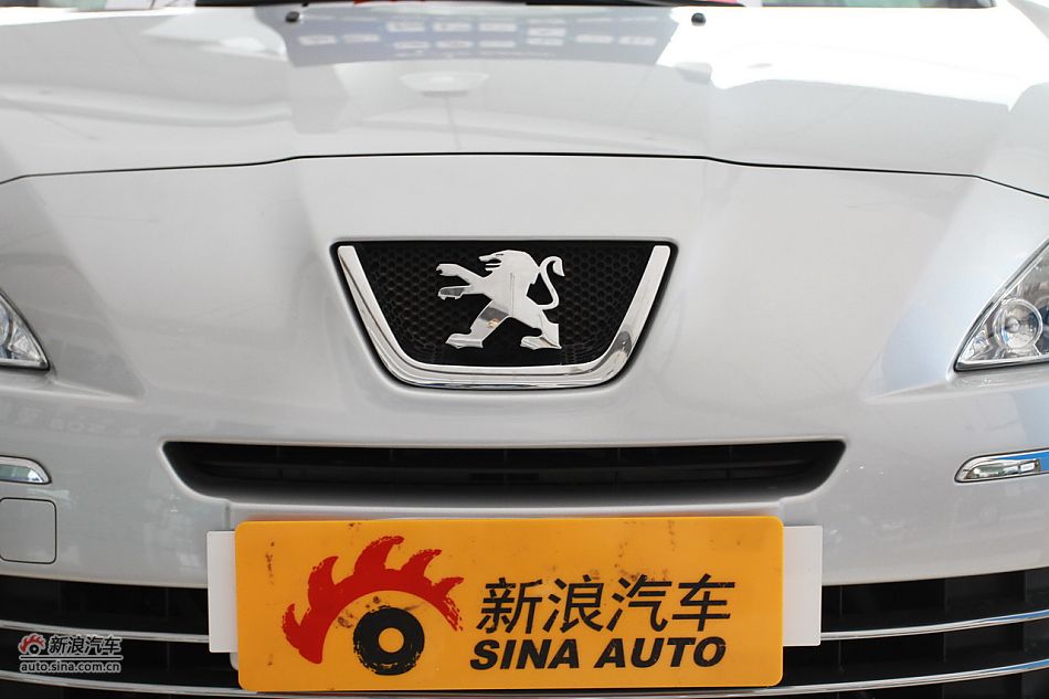 2011款标致408 2.0L手动舒适版