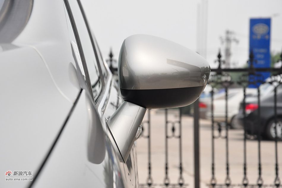 2011款东风标致408