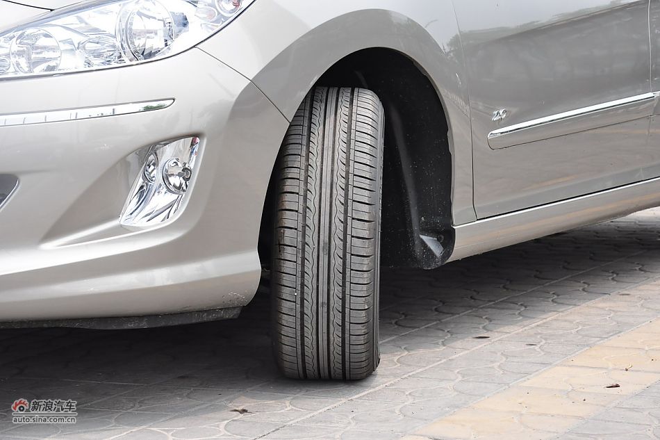 2011款东风标致408