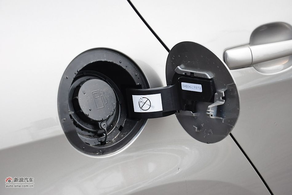 2011款东风标致408