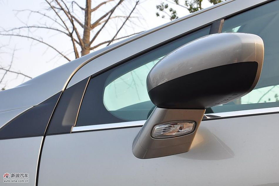 东风标致408试车实拍图 外观