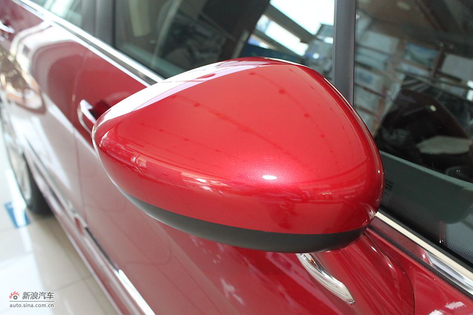 东风标致408外观细节