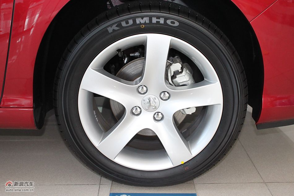 东风标致408外观细节