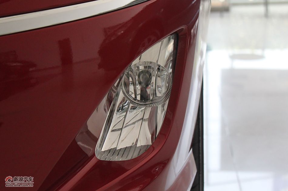 东风标致408外观细节