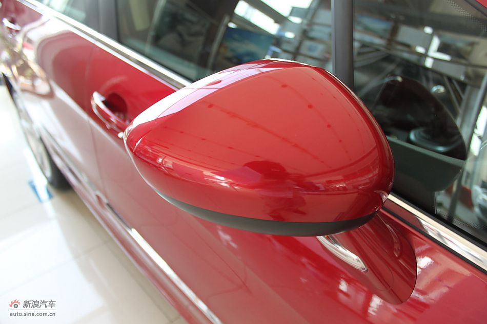 东风标致408外观细节