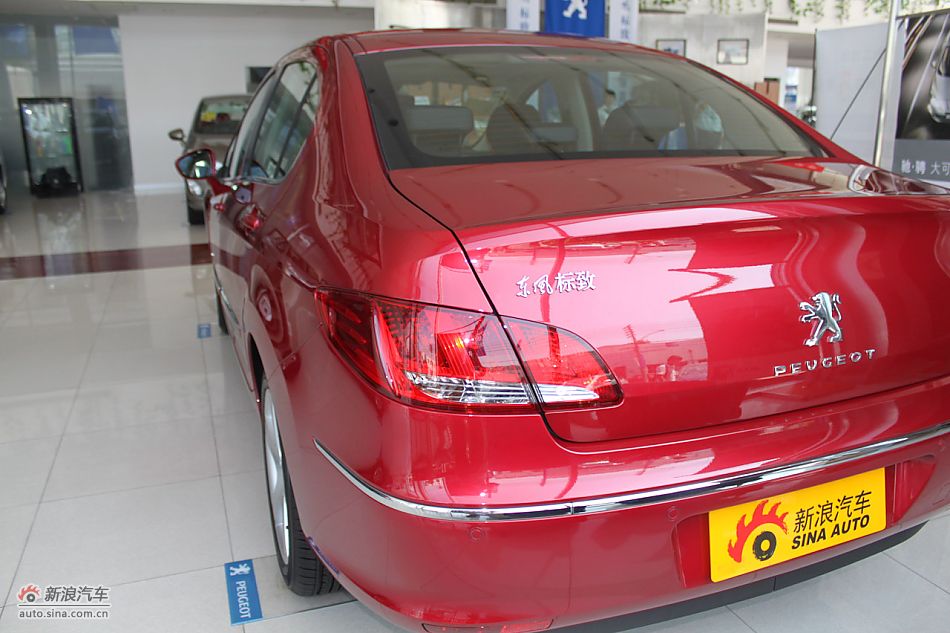 东风标致408外观细节