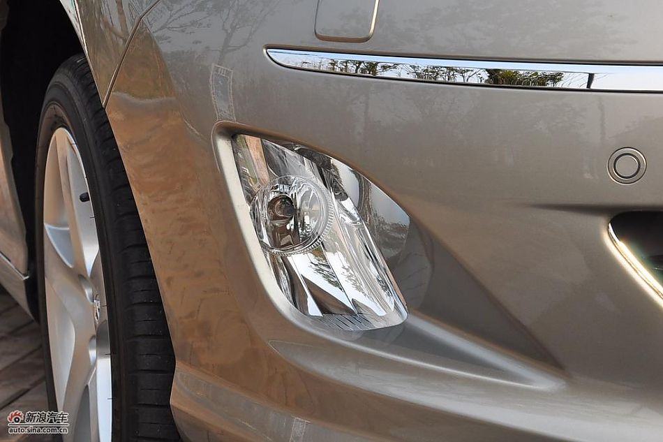 东风标致408试车实拍图 外观