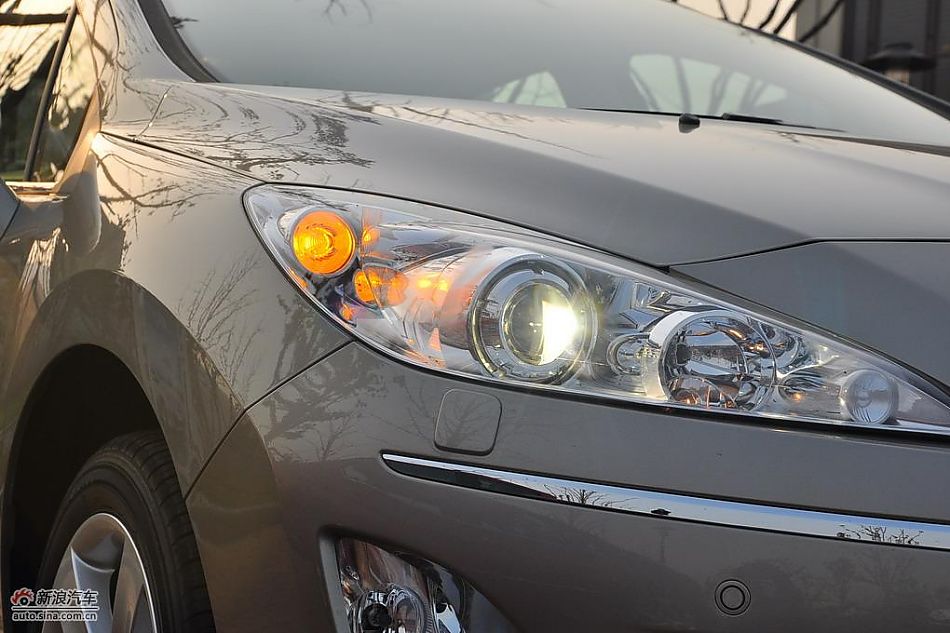 东风标致408试车实拍图 外观