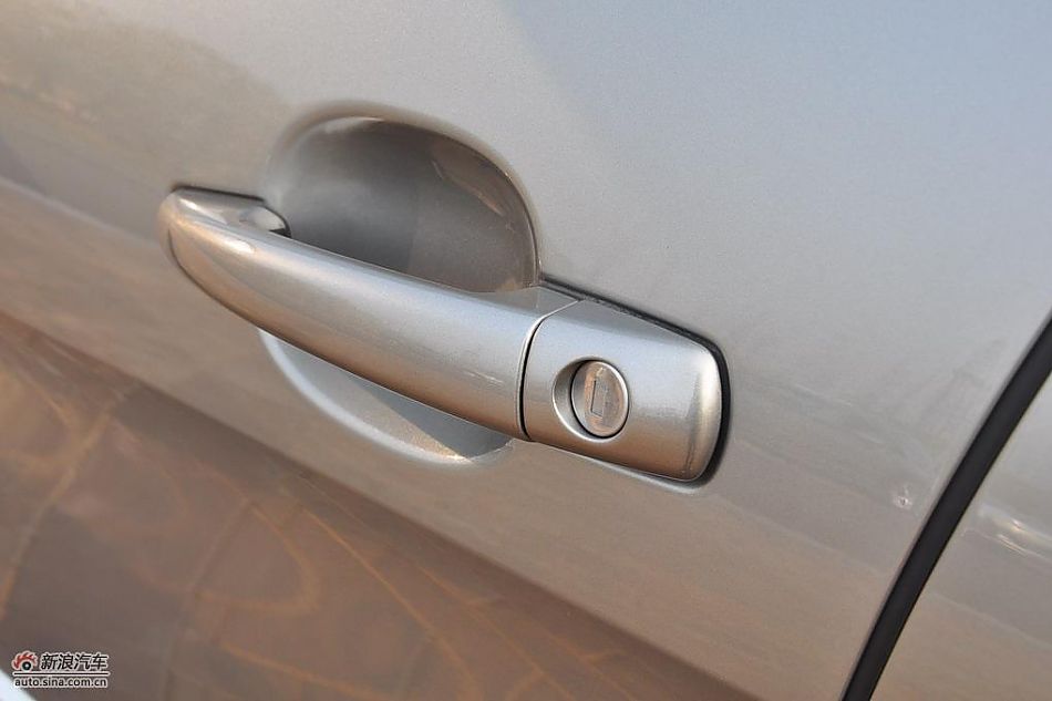 东风标致408试车实拍图 外观