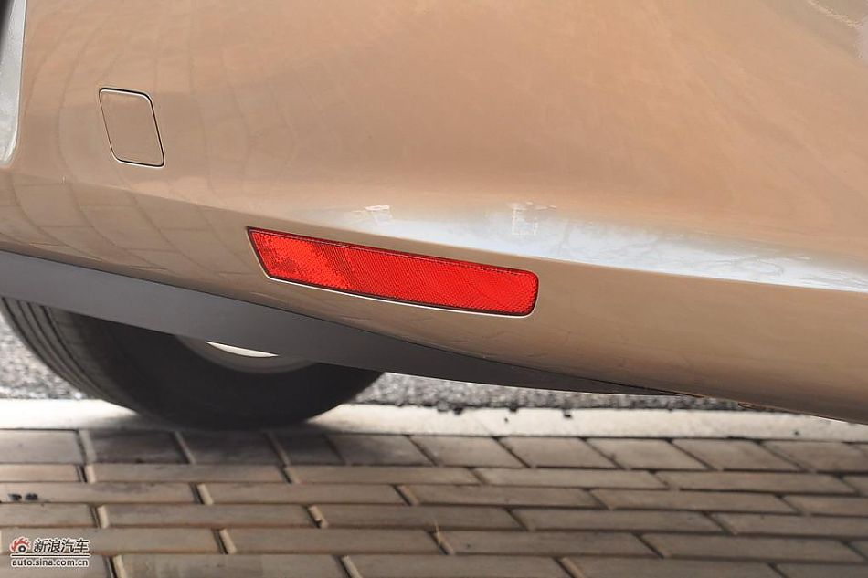 东风标致408试车实拍图 外观