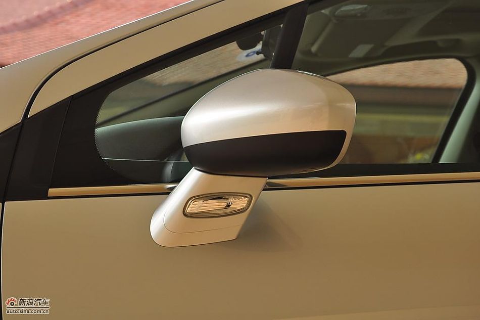 东风标致408试车实拍图 外观