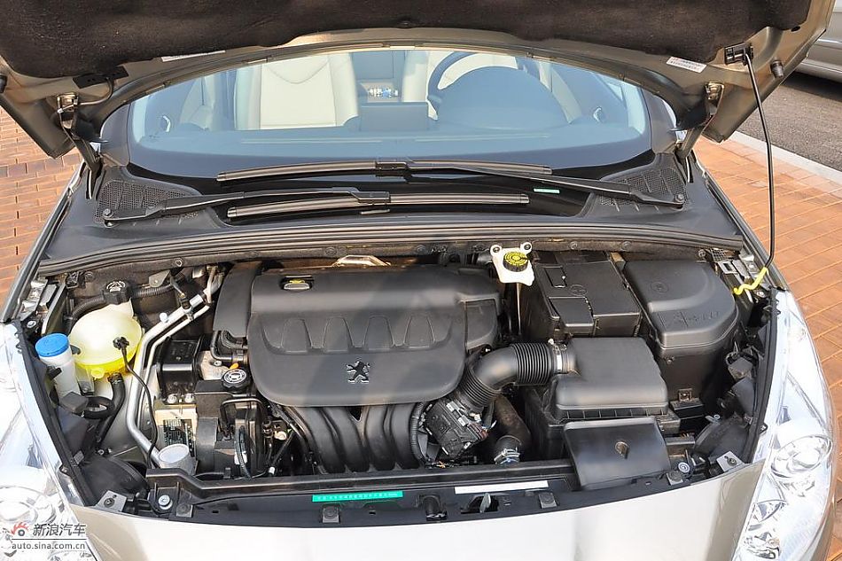 东风标致408试车实拍图 车辆机械部分