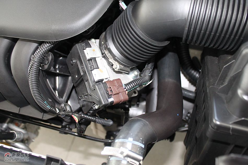 东风标致408其他