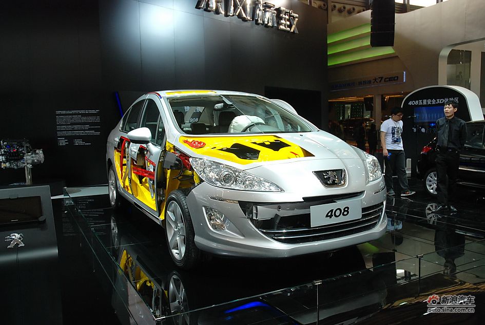 东风标致408解剖车