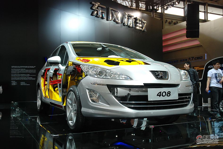 东风标致408解剖车