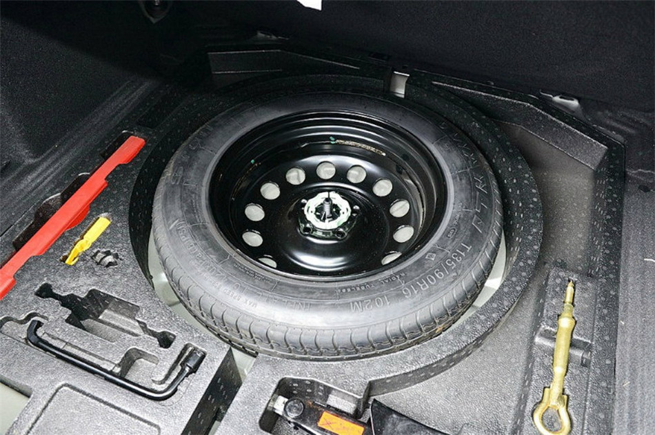 2014款 1.6T AT 至尊版 其他