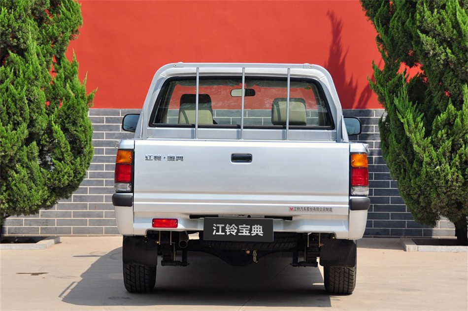 07款 2.8T 两驱 MT 柴油经济型 外观