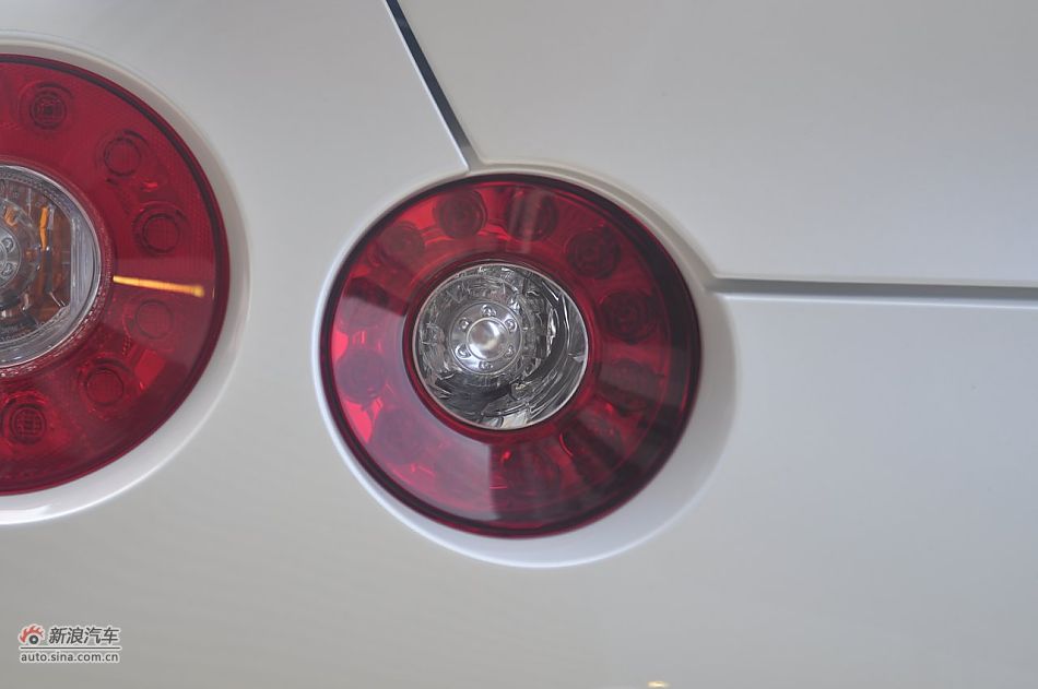 2012款日产GT-R外观细节