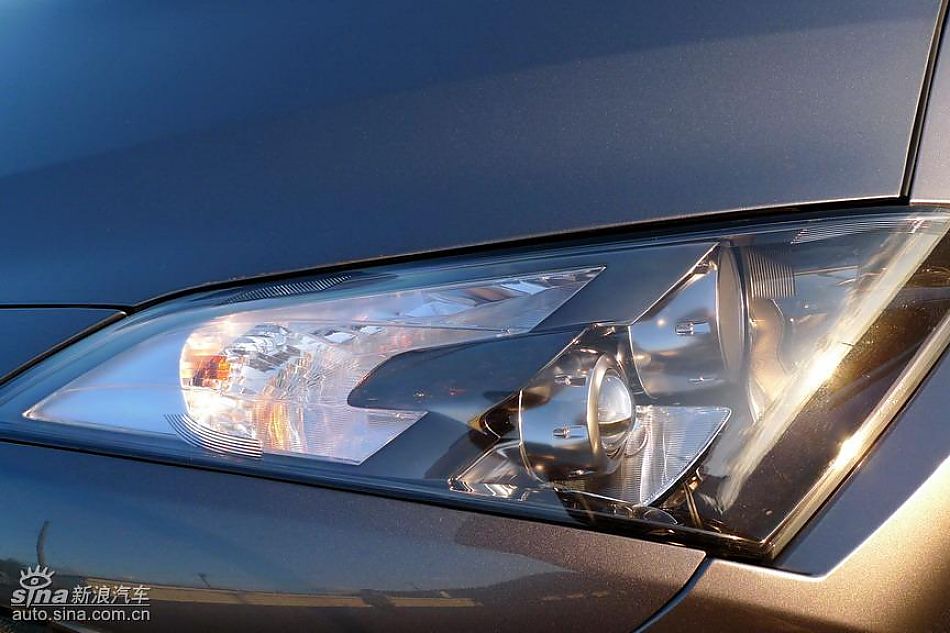 新浪汽车日本试驾新款日产GT-R预告