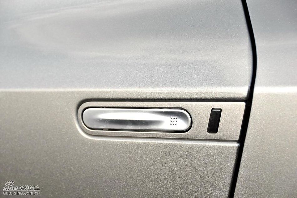 新浪汽车日本试驾新款日产GT-R预告