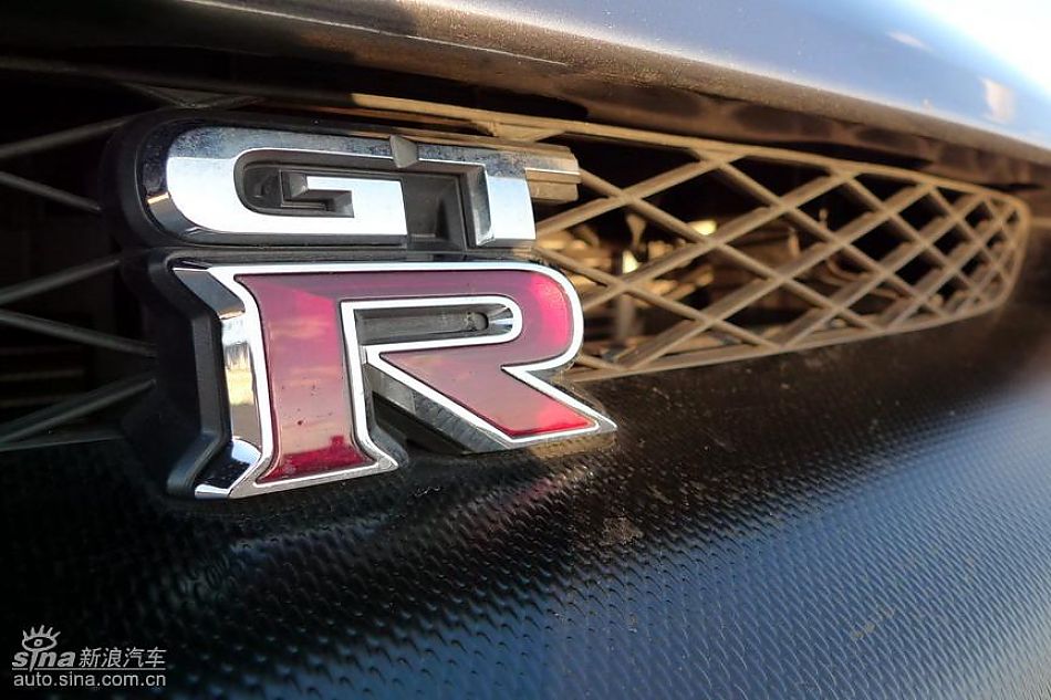 新浪汽车日本试驾新款日产GT-R预告