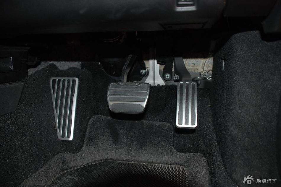 日产GT-R高清实拍图