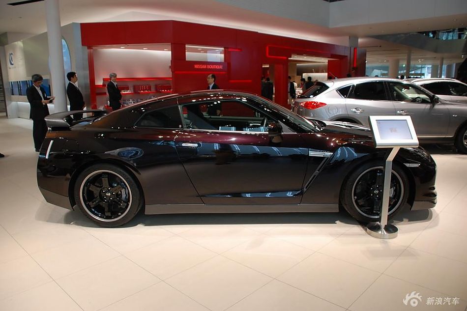 日产GT-R高清实拍图